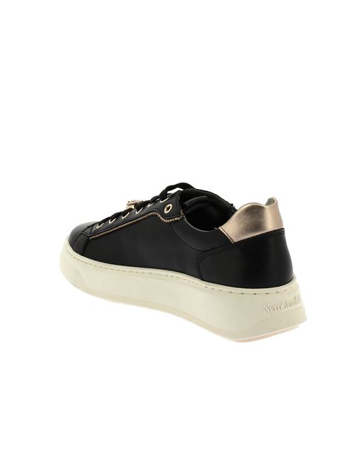 sneakers da donna in pelle nera con dettagli oro e charms portafortuna NERO GIARDINI | I514170D100